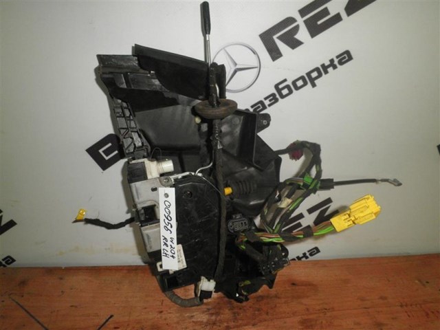 Замок водійських дверей A2047202535 MERCEDES