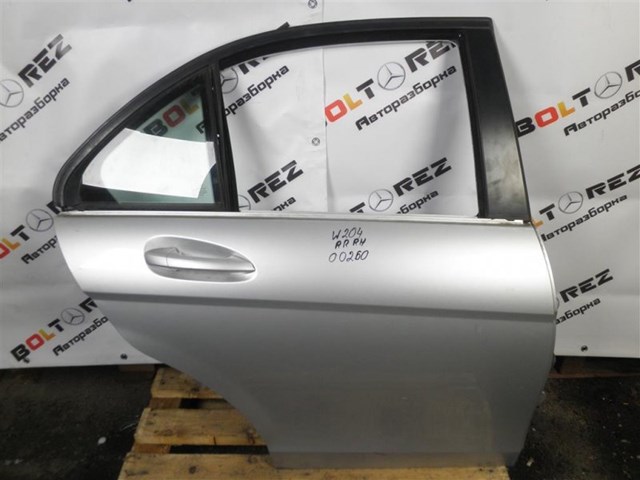 Двері задні, праві A2047300205 MERCEDES