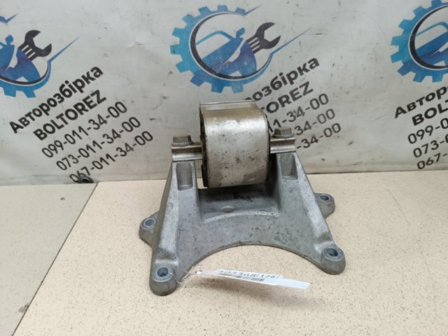 Опора коробки передач A2052403400 MERCEDES