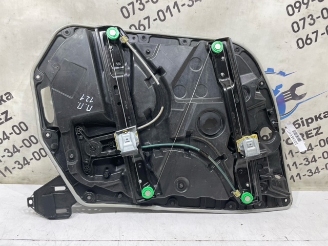Склопідйомник передньої правої двері A2057205023 MERCEDES