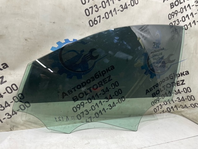 Скло передніх дверей, лівою A2057253900 MERCEDES