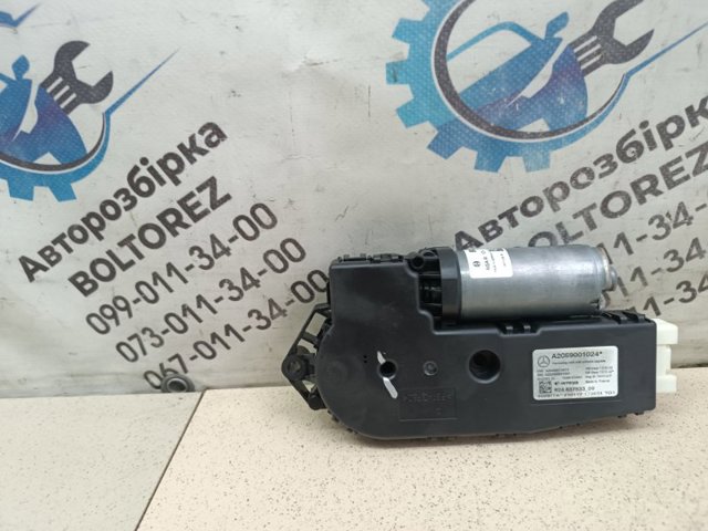 Мотор приводу люка A2059001024 MERCEDES