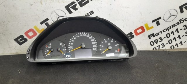 Панель приладів A2105402811 MERCEDES