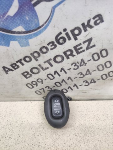 Кнопка вмикання двигуна склопідіймача задня ліва A2108208210 MERCEDES