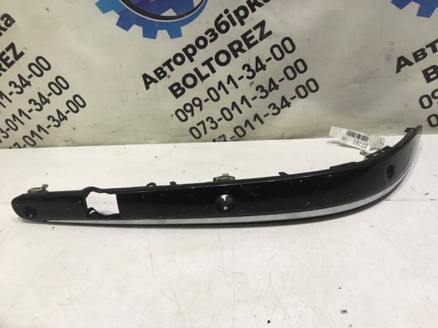 Молдинг переднього бампера, правий A21188010129197 MERCEDES