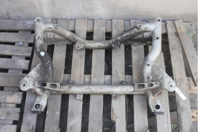 Передня балка A2126280657 MERCEDES