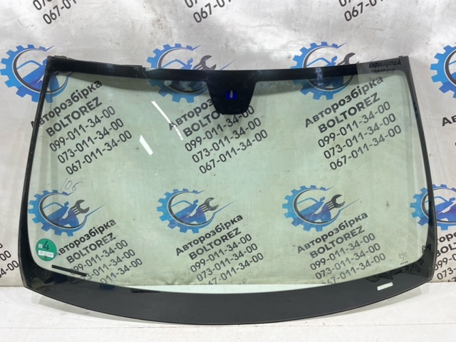 Переднє скло A2126701200 MERCEDES