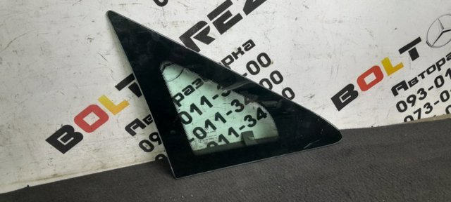 Петля задніх (навстіж) дверей, права верхня A2127301037 MERCEDES