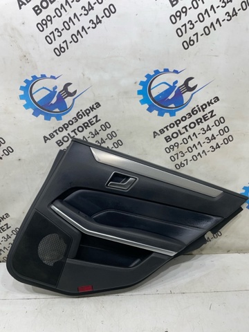 Облицювання задніх правих дверей A21273068709J71 MERCEDES