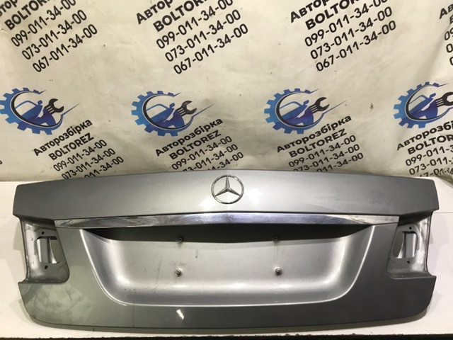 Кришка багажника кузова A2127500975 MERCEDES