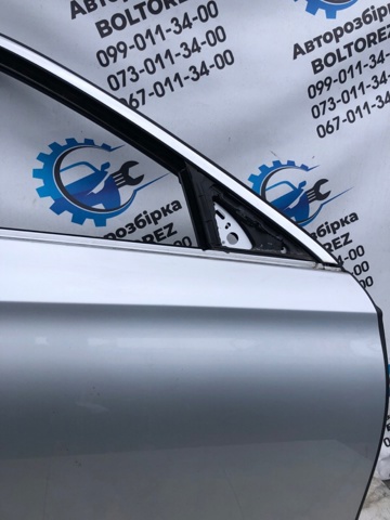 Пасажирські передні двері Mercedes E