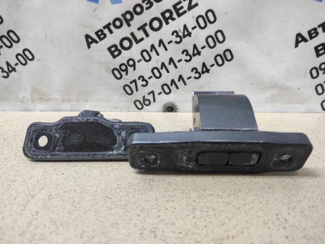Завіса дверей задніх правих A2137302202 MERCEDES