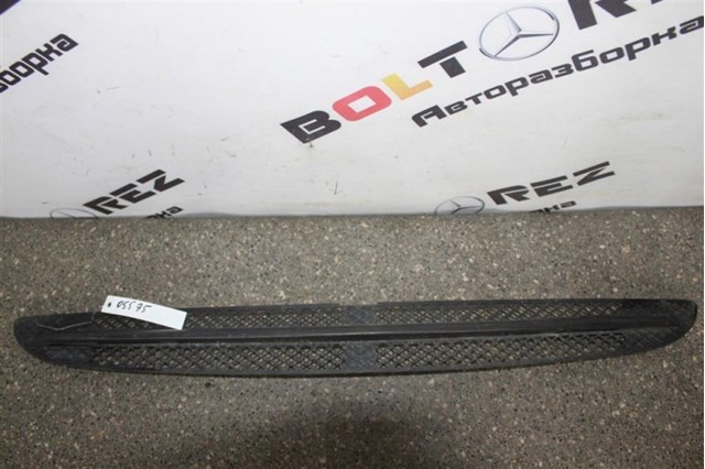 Решітка переднього бампера, центральна A2208850923 MERCEDES