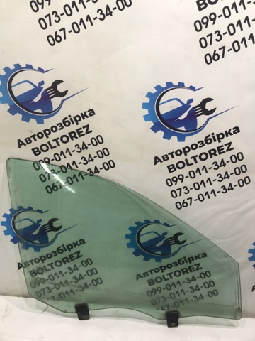 Скло передніх дверей, правих A2217200218 MERCEDES