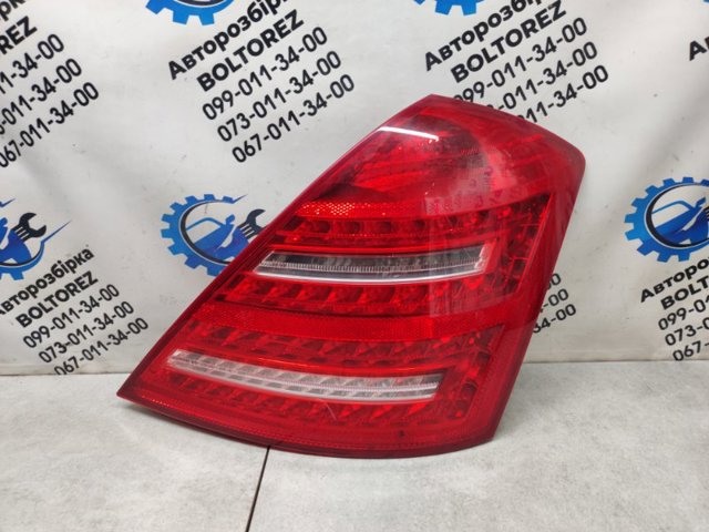 Задні ліхтарі A2218201464 MERCEDES