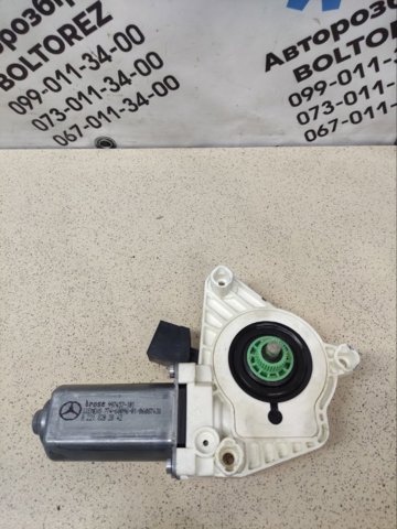 Двигун приводу люка A2218202042 MERCEDES