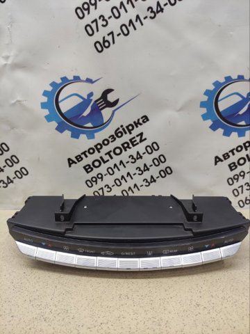 Блок кнопок центральної консолі A2218704758 MERCEDES