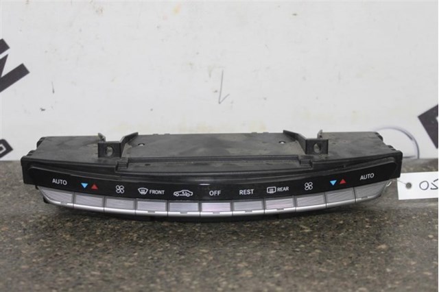 Блок кнопок центральної консолі A2218709810 MERCEDES