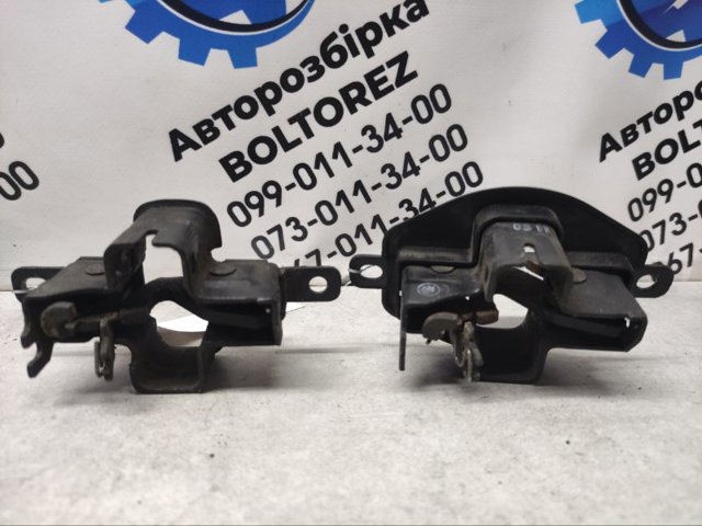 Запор капота (замок і привід замка капота) A2218800060 MERCEDES