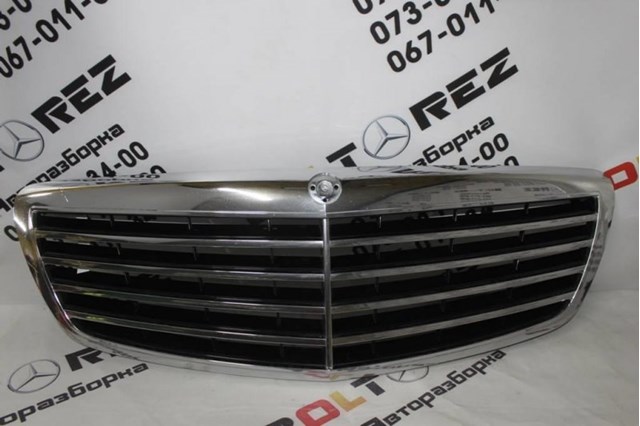Решітка радіатора A2218800083 MERCEDES