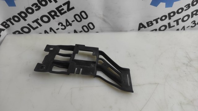 Лівий кронштейн заднього бампера A2218851314 MERCEDES