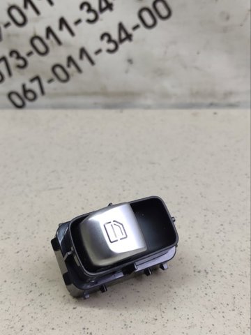 Кнопка підйомника переднього правого скла A2229052203 MERCEDES
