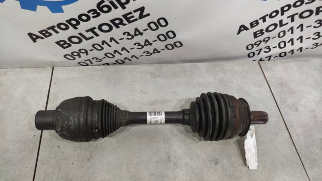 Привід передній правий A2423600472 MERCEDES