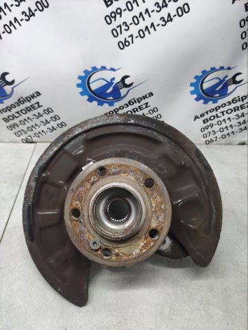 Кулак поворотний правий A2463503441 MERCEDES