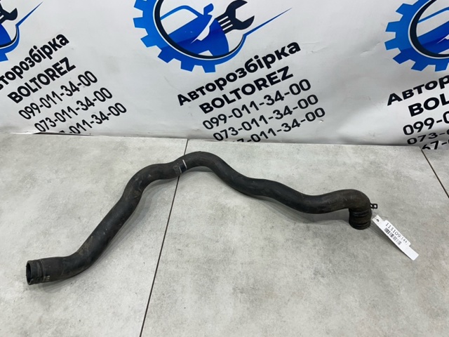 Патрубок системи охолодження A2465010382 MERCEDES