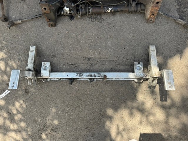Балка під радіатор нижня A2466200019 MERCEDES