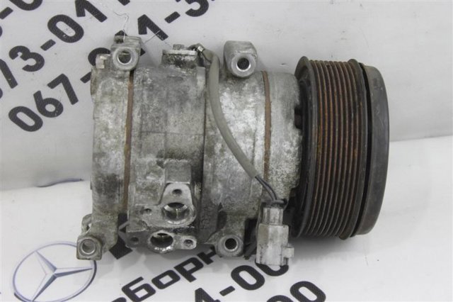Петля задніх правих дверей A2517300437 MERCEDES