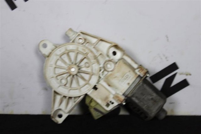 Моторчик склопідйомника задній правий mercedes ml w164 a2518200208