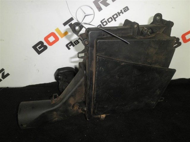 Корпус повітряного фільтра A2750901001 MERCEDES