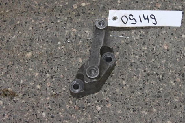 Тримач форсунки дизельної A6110782741 MERCEDES