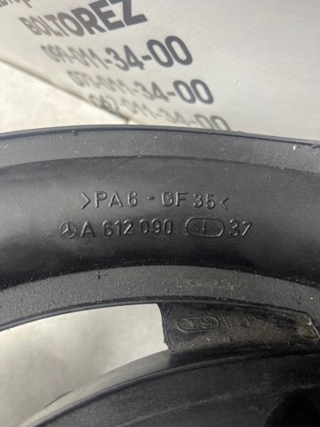 Колектор впускний A6120900337 MERCEDES