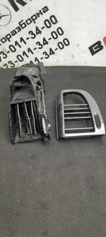 Решітка повітропровода ліва A6398300154 MERCEDES