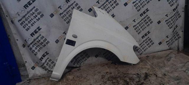Переднє праве крило A6398800700 MERCEDES