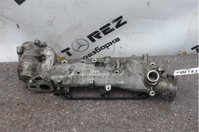 Колектор впускний, лівий A6420903337 MERCEDES