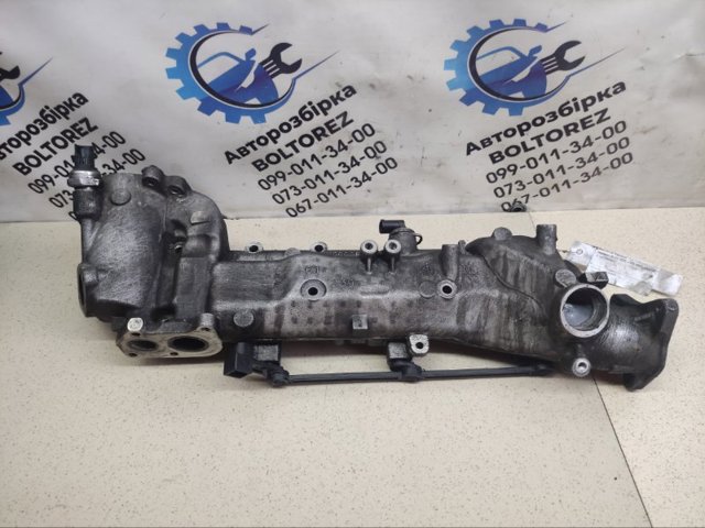 Колектор впускний, лівий A6420905437 MERCEDES