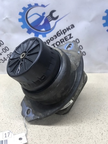 Подушка передньої опори двигуна AH226A003BA LAND ROVER