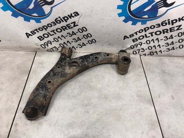 Поперечний важіль B60P34350E MAZDA