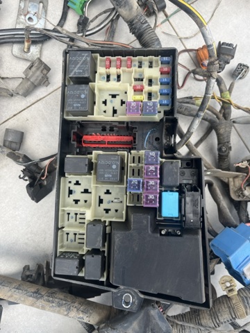 Корпус запобіжників BP4K66760F MAZDA