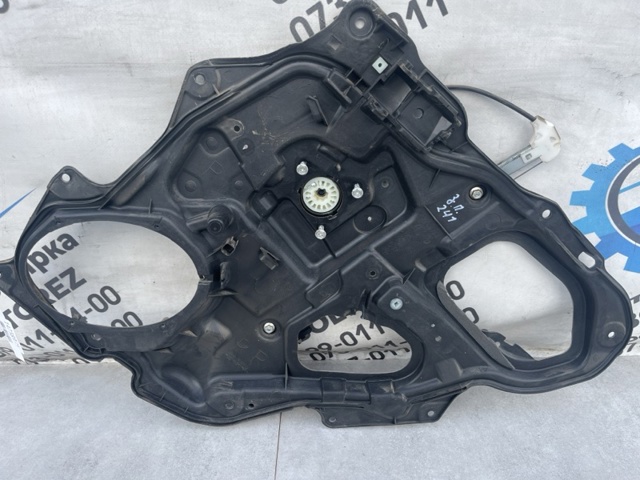 Механізм стеклопод'емника двері задньої, правої BP4K72590E MAZDA