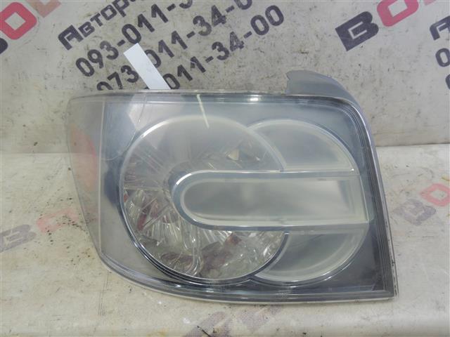 Задній правий стоп E22151150B MAZDA
