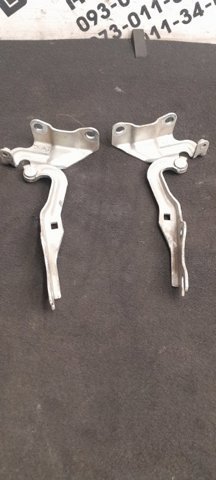 Петля капота, права EG2152410B MAZDA
