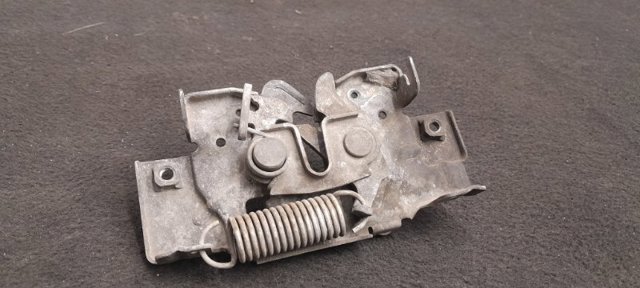 Запор капота (замок і привід замка капота) Mazda CX-7