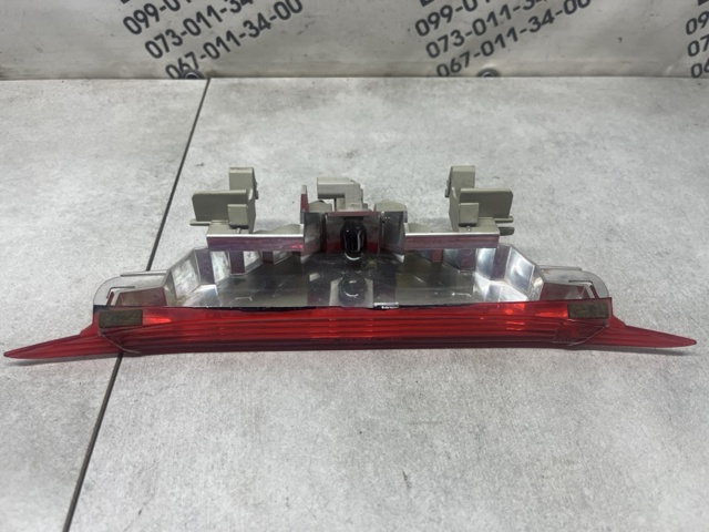 Стоп-сигнал заднього скла G21B51580D MAZDA