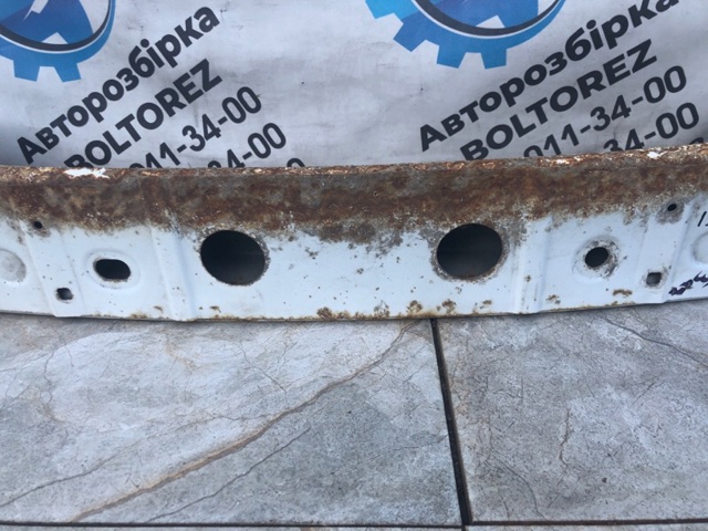 Буфер бампера заднього GHK150260 MAZDA