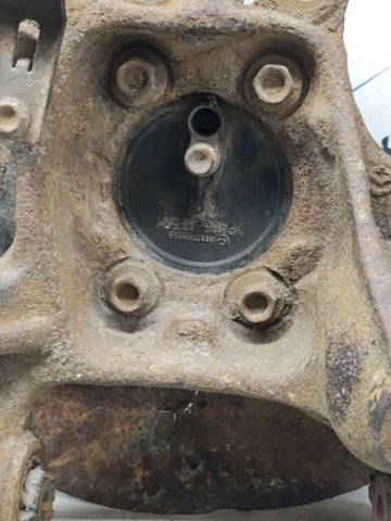 Цапфа поворотного кулака GHP92611XD MAZDA
