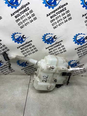 Бачок омивача скла GHP967481A MAZDA